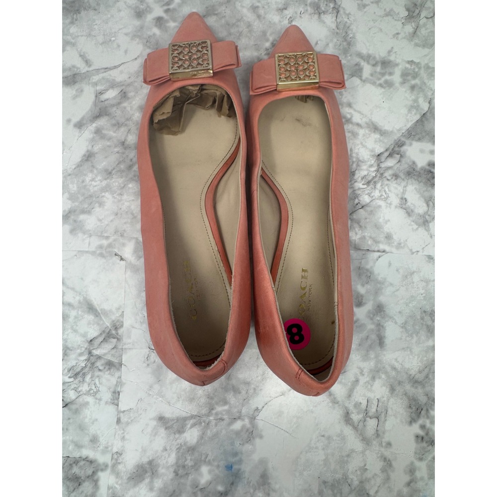 Coach Coral Pink Pointed Toe Kitten Heels with Bow and Gold Logo Size 8B - Picture 6 of 8